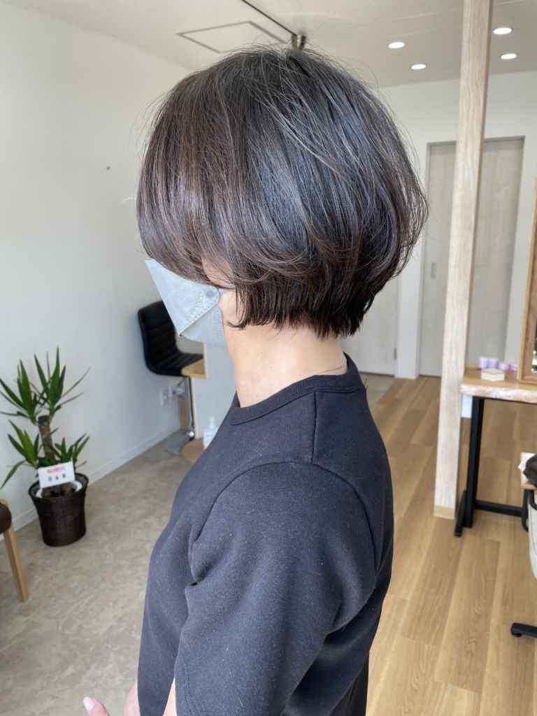 絶壁でもセットで丸みのあるショートヘアにする方法はコレ | くせ毛の悩み解決！ショートヘア、ボブ、美髪/岡山倉敷美容室